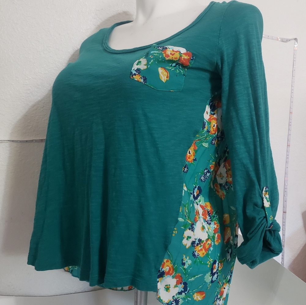 Anthropologie Multi Media Top M